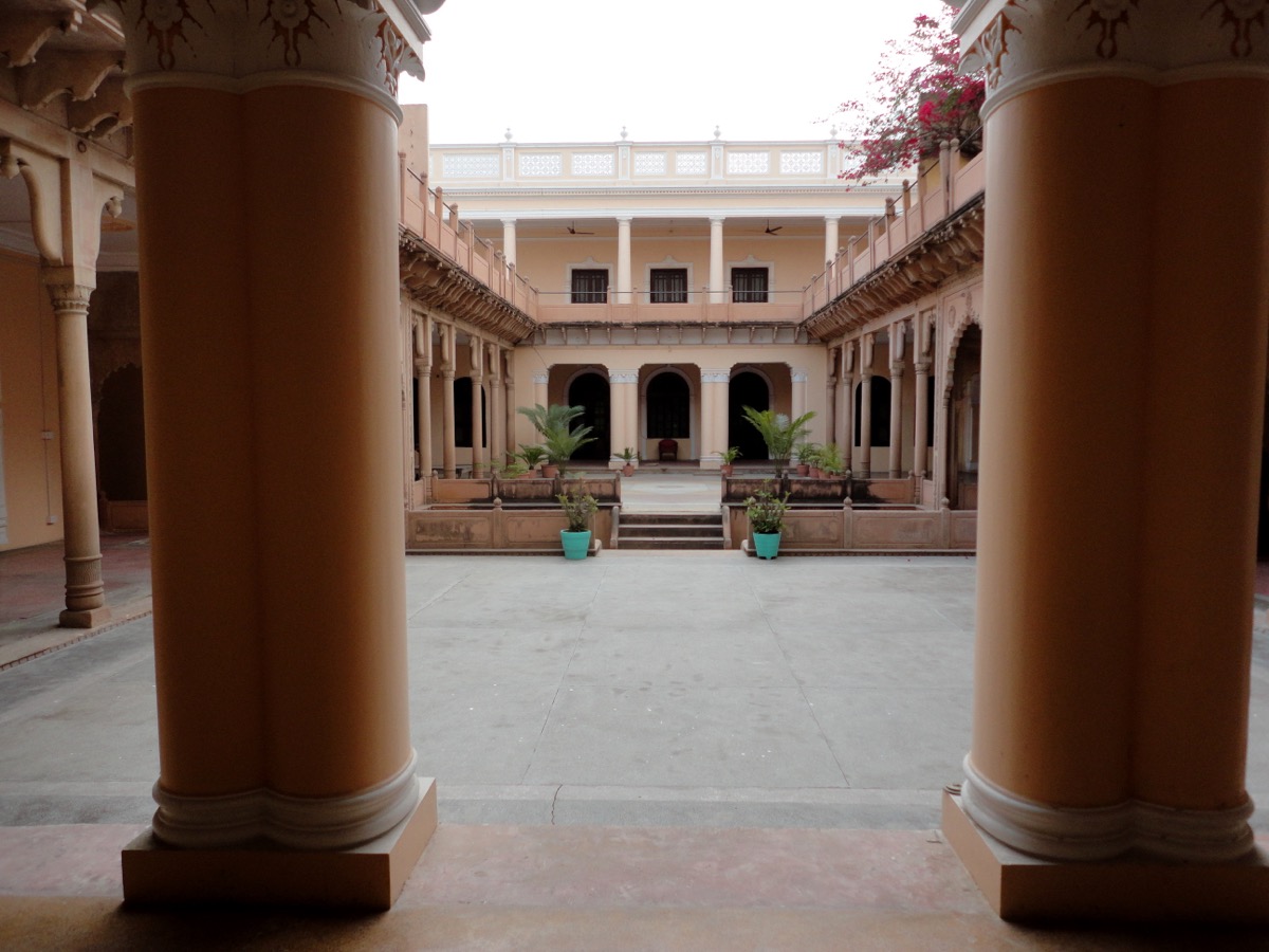 Fort Gabhana palace architecture